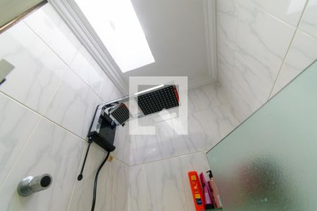 Casa de condomínio à venda com 194m², 3 quartos e 4 vagasBanheiro da Suíte