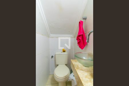 Casa de condomínio à venda com 194m², 3 quartos e 4 vagasLavabo