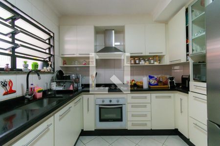 Casa de condomínio à venda com 194m², 3 quartos e 4 vagasCozinha