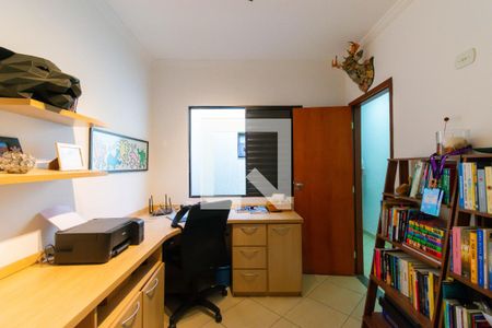 Casa de condomínio à venda com 194m², 3 quartos e 4 vagasQuarto 2 - Escritório