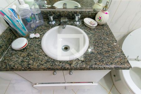 Casa de condomínio à venda com 194m², 3 quartos e 4 vagasBanheiro da Suíte