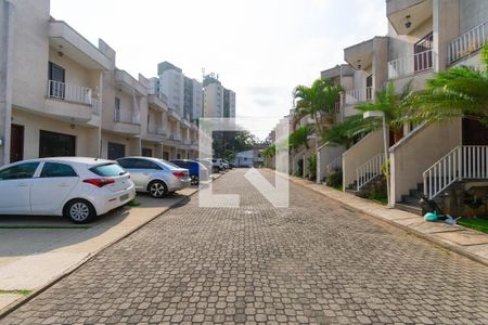 Casa de condomínio à venda com 194m², 3 quartos e 4 vagasÁrea comum
