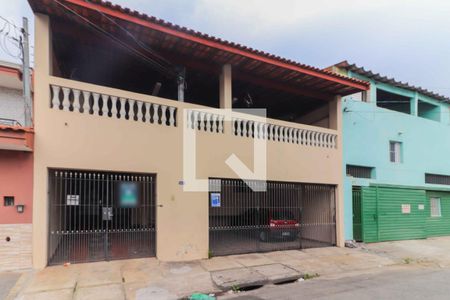 Casa à venda com 246m², 3 quartos e 5 vagasFachada Plaquinha 