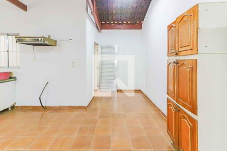 Casa à venda com 246m², 3 quartos e 5 vagasSalão