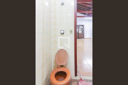 Casa à venda com 246m², 3 quartos e 5 vagasBanheiro Salão