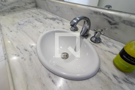 Apartamento para alugar com 150m², 2 quartos e 2 vagasBanheiro da Suíte 1