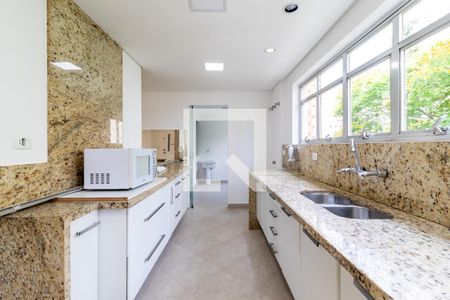 Apartamento para alugar com 150m², 2 quartos e 2 vagasCozinha