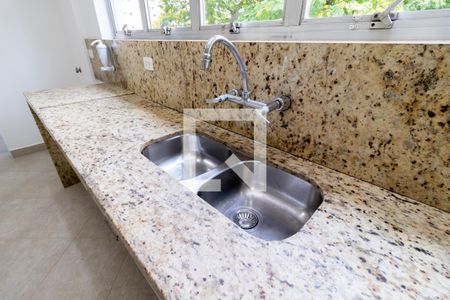 Apartamento para alugar com 150m², 2 quartos e 2 vagasCozinha