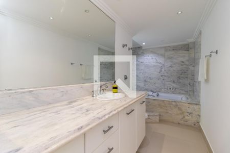 Apartamento para alugar com 150m², 2 quartos e 2 vagasBanheiro da Suíte 1