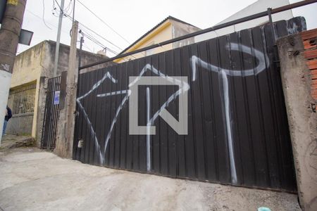 Casa para alugar com 40m², 2 quartos e sem vaga Casa para alugar com 40m², 2 quartos e sem vagaFachada
