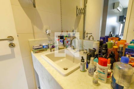 Casa à venda com 71m², 2 quartos e sem vagaBanheiro da Suíte