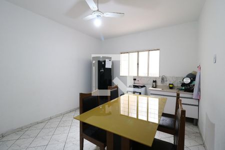 Casa à venda com 150m², 4 quartos e 2 vagasCozinha da Casa 2