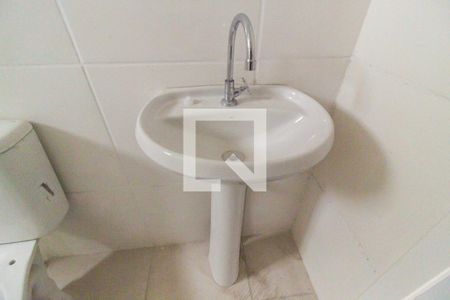 Apartamento à venda com 49m², 2 quartos e sem vaga Apartamento à venda com 49m², 2 quartos e sem vagaBanheiro