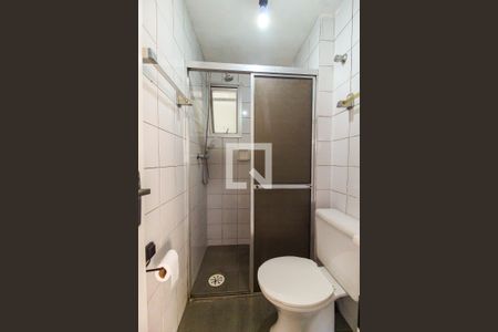 Banheiro de apartamento à venda com 2 quartos, 55m² em Itaquera, São Paulo