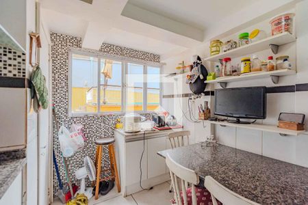 Casa à venda com 240m², 4 quartos e 6 vagasCozinha