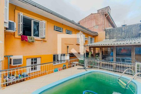 Casa à venda com 240m², 4 quartos e 6 vagasÁrea externa