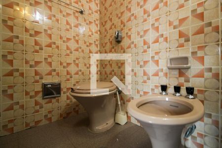 Casa à venda com 300m², 4 quartos e 4 vagasBanheiro