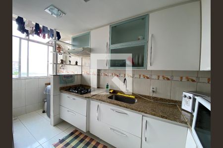 Apartamento à venda com 84m², 3 quartos e 1 vagaCozinha e Área de Serviço
