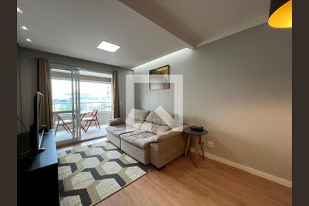 Apartamento à venda com 105m², 3 quartos e 2 vagasSala