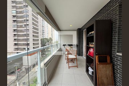 Apartamento à venda com 105m², 3 quartos e 2 vagasVaranda