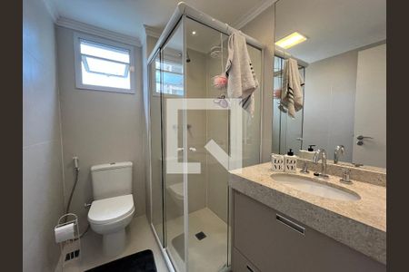 Apartamento à venda com 105m², 3 quartos e 2 vagasBanheiro da Suíte