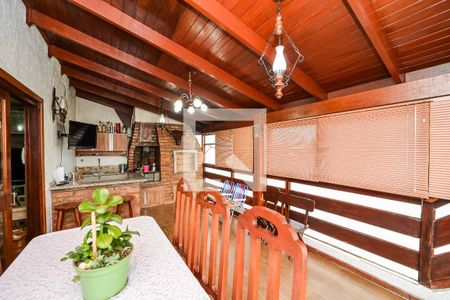 Casa à venda com 220m², 3 quartos e 2 vagasEspaço Gourmet