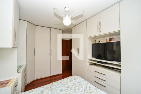 Casa à venda com 220m², 3 quartos e 2 vagasQuarto 2