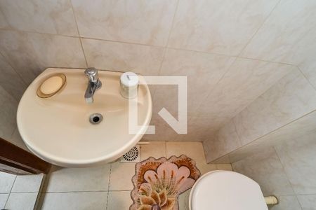 Casa à venda com 220m², 3 quartos e 2 vagasBanheiro de serviço