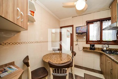 Casa à venda com 220m², 3 quartos e 2 vagasCozinha