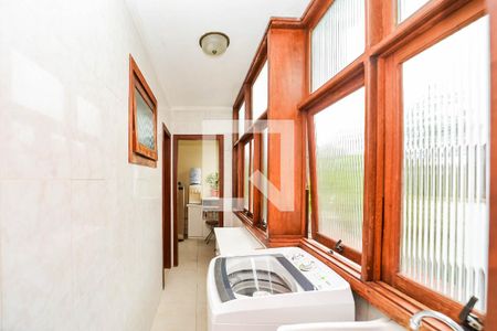 Casa à venda com 220m², 3 quartos e 2 vagasÁrea de Serviço