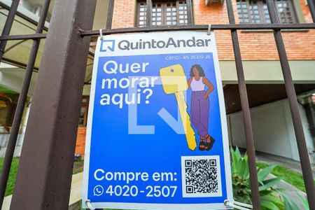 Casa à venda com 220m², 3 quartos e 2 vagasPlaquinha