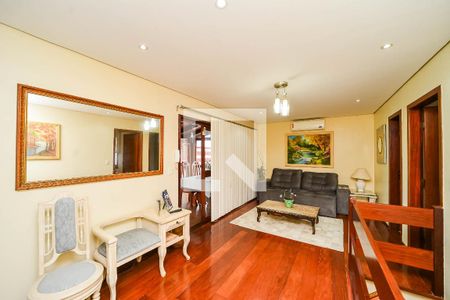 Casa à venda com 220m², 3 quartos e 2 vagasCobertura/Sala