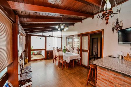 Casa à venda com 220m², 3 quartos e 2 vagasEspaço Gourmet