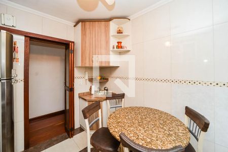 Casa à venda com 220m², 3 quartos e 2 vagasCozinha