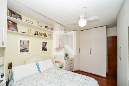 Casa à venda com 220m², 3 quartos e 2 vagasQuarto 2