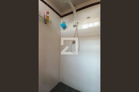 Casa à venda com 493m², 4 quartos e 2 vagas Casa à venda com 493m², 4 quartos e 2 vagasBanheiro da Suíte 2