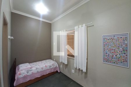 Casa à venda com 493m², 4 quartos e 2 vagas Casa à venda com 493m², 4 quartos e 2 vagasQuarto 4 - Suíte