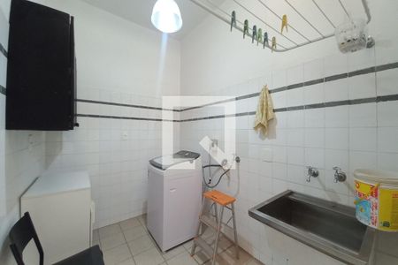 Casa à venda com 493m², 4 quartos e 2 vagas Casa à venda com 493m², 4 quartos e 2 vagasLavanderia