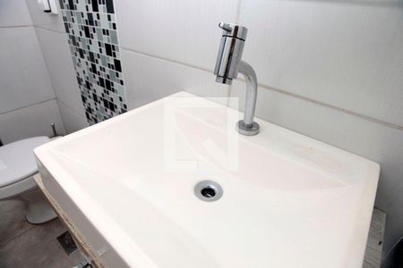 Apartamento para alugar com 71m², 2 quartos e sem vagaBanheiro