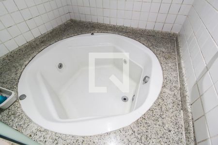 Apartamento para alugar com 76m², 1 quarto e 1 vagaDetalhe do Banheiro da Suite