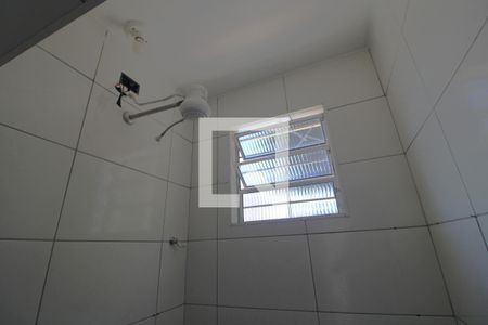 Casa para alugar com 100m², 2 quartos e sem vagaChuveiro