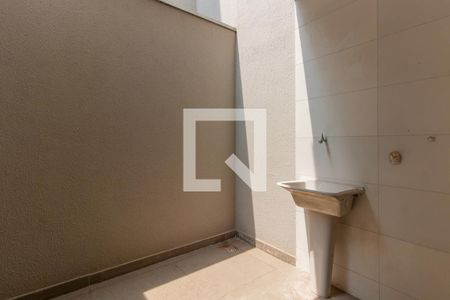 Área de Serviço de casa de condomínio para alugar com 3 quartos, 72m² em São Lucas, São Paulo