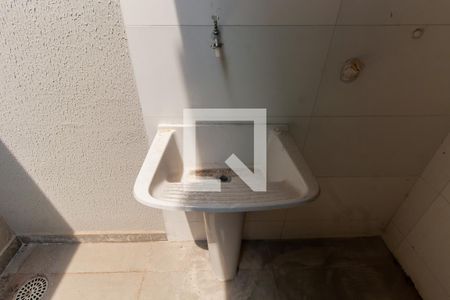 Casa de condomínio para alugar com 72m², 3 quartos e 1 vaga Casa de condomínio para alugar com 72m², 3 quartos e 1 vagaÁrea de Serviço