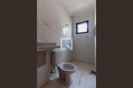 Casa de condomínio para alugar com 72m², 3 quartos e 1 vaga Casa de condomínio para alugar com 72m², 3 quartos e 1 vagaBanheiro da Suíte