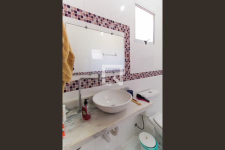 Casa à venda com 349m², 4 quartos e 2 vagasBanheiro da Suíte 2