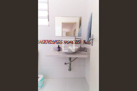 Banheiro da Suíte 1 de casa à venda com 4 quartos, 349m² em Vila Bertioga, São Paulo