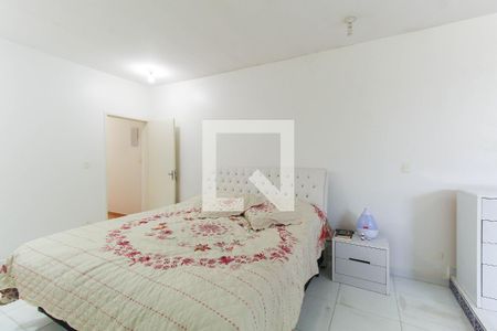 Casa à venda com 349m², 4 quartos e 2 vagasQuarto 3 - Suíte