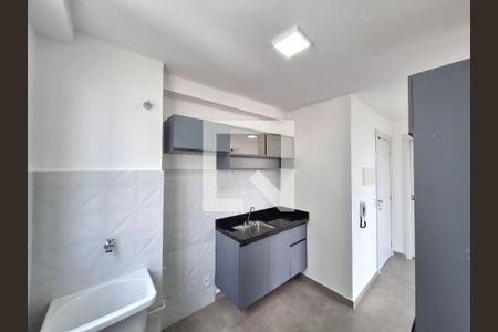 Apartamento à venda com 38m², 2 quartos e sem vagaCozinha e Área de Serviço