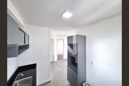 Apartamento à venda com 38m², 2 quartos e sem vagaDetalhe Cozinha e Área de Serviço