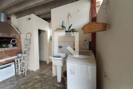 Casa à venda com 309m², 2 quartos e 1 vagaÁrea de Serviço